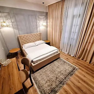 https://villa-mishel-suites-new.albaniahotels.org